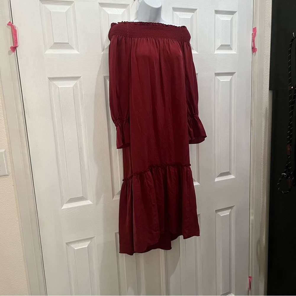 Theory Burgundy Off The Shoulderโ Smocked Tiered Midi Dress Long Sleeve Wine L